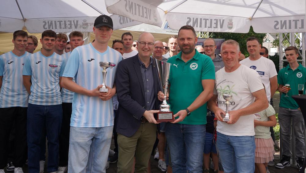 Gruppenfoto Siegerehrung