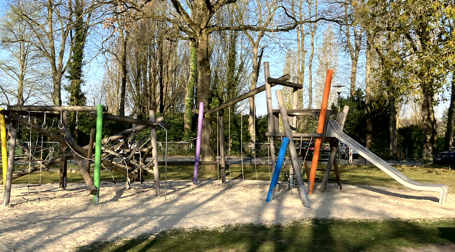 Blick auf Kombi-Spielanlage