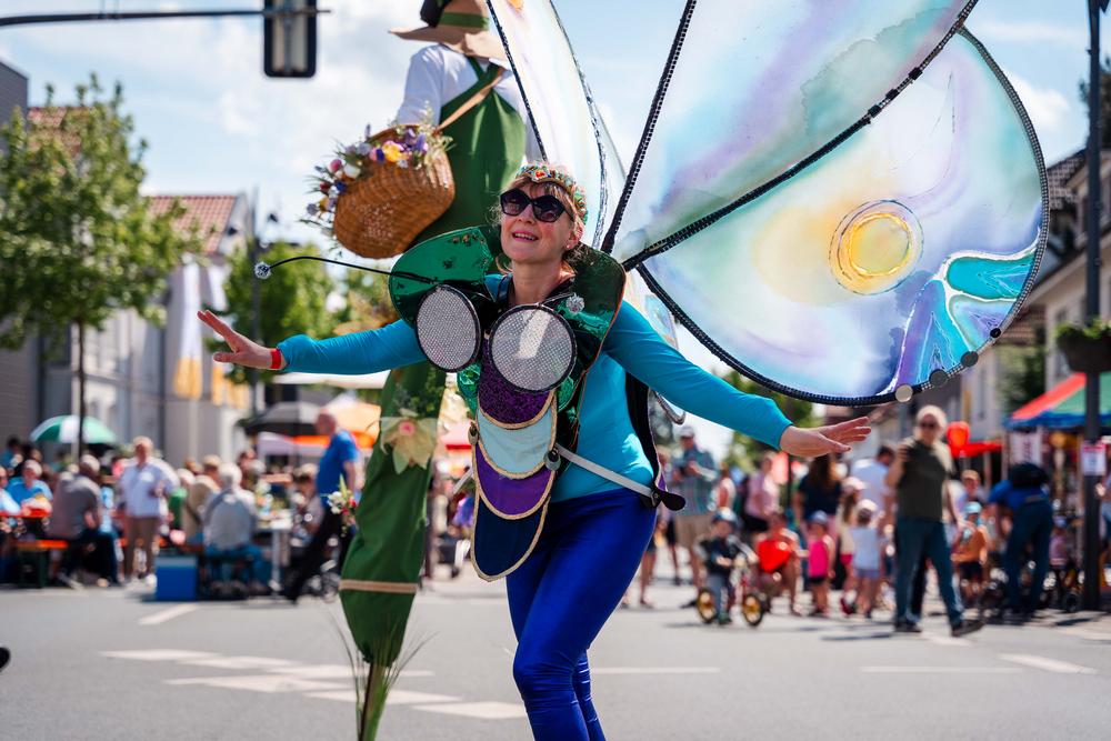 Straßenkünstlerin Straßenkünstlerin