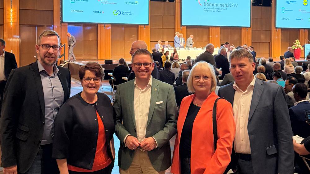 Gruppenbild beim Kongress Gruppenbild beim Kongress